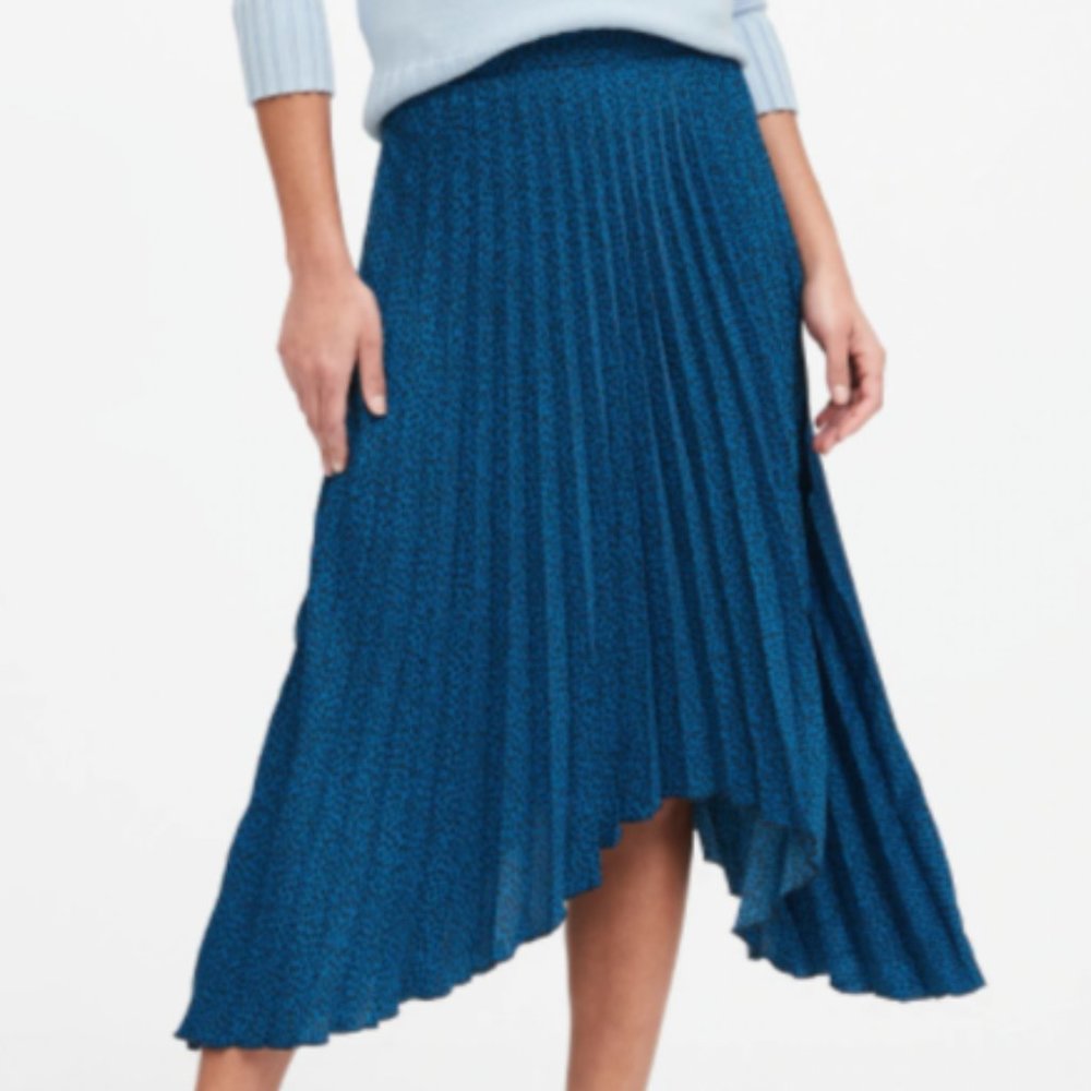 Banana Republic High- Low Pleated Skirt